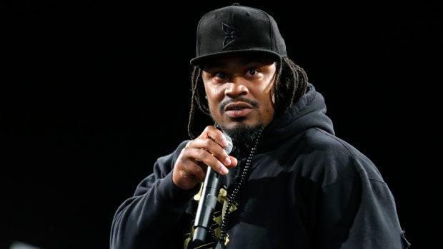 marshawn-lynch-kaepernick.jpg